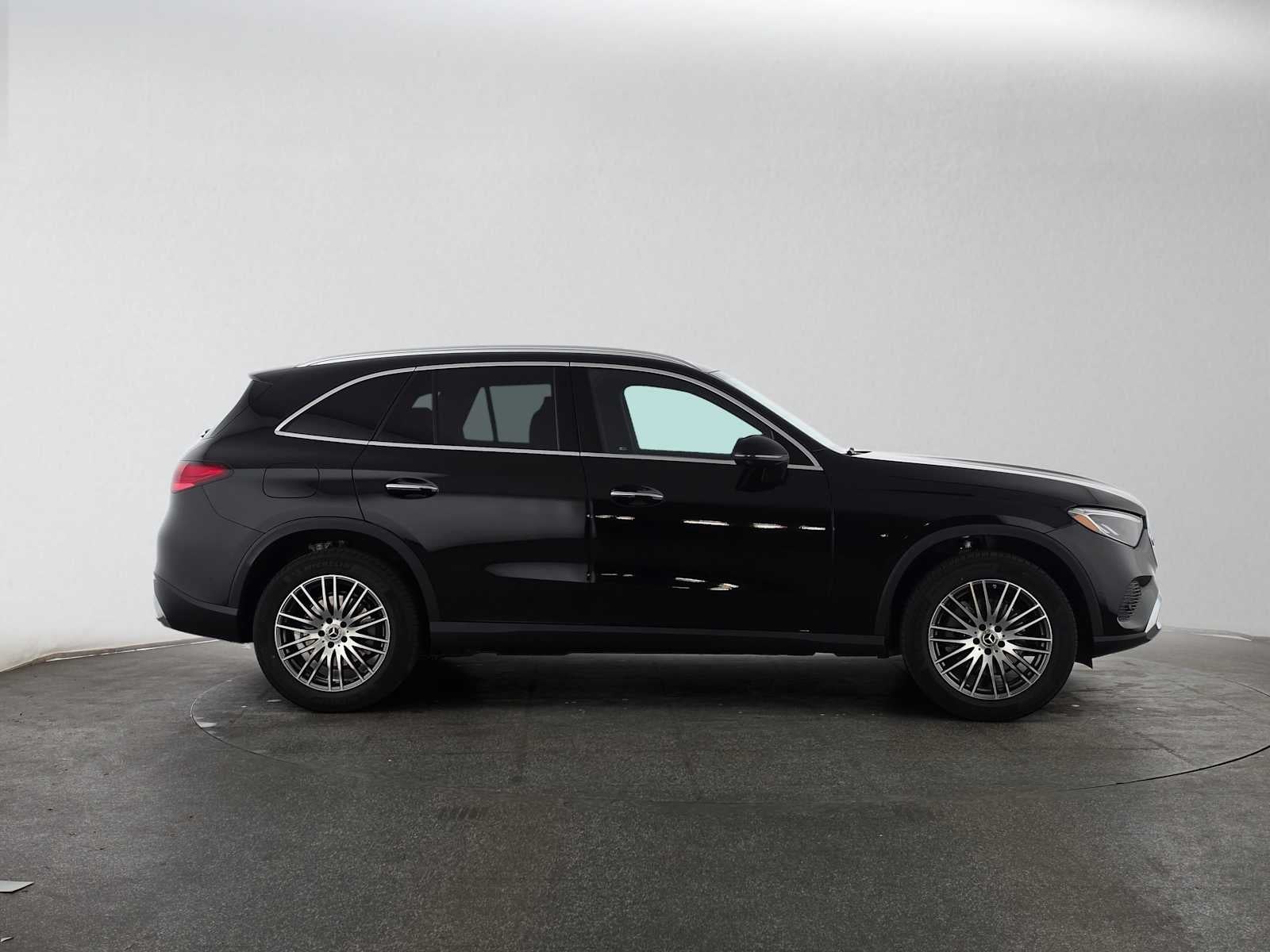 2027 Mercedes-Benz GLC 300 SUV