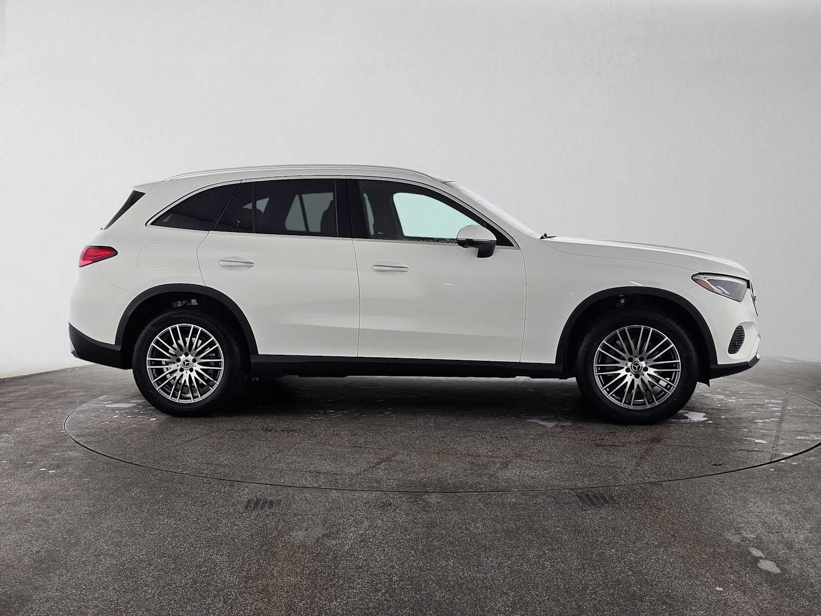 2027 Mercedes-Benz GLC 300 SUV