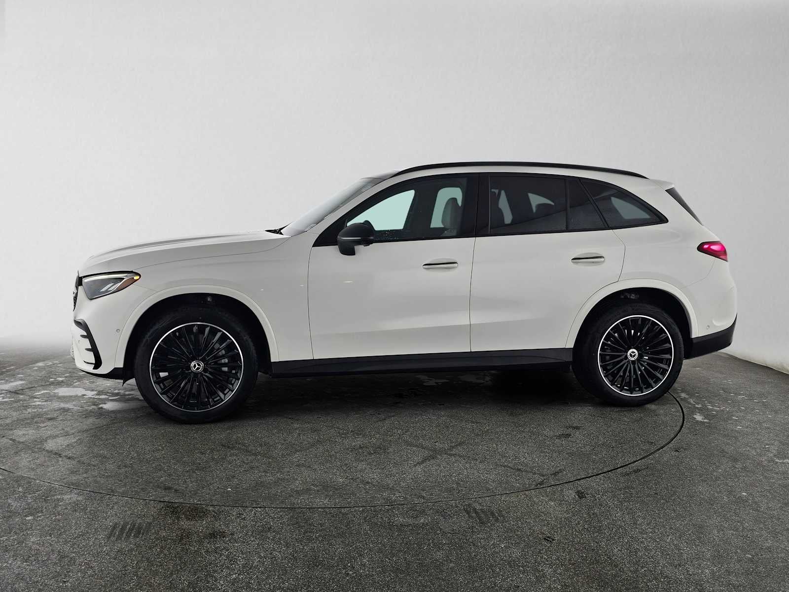 2027 Mercedes-Benz GLC 300 SUV