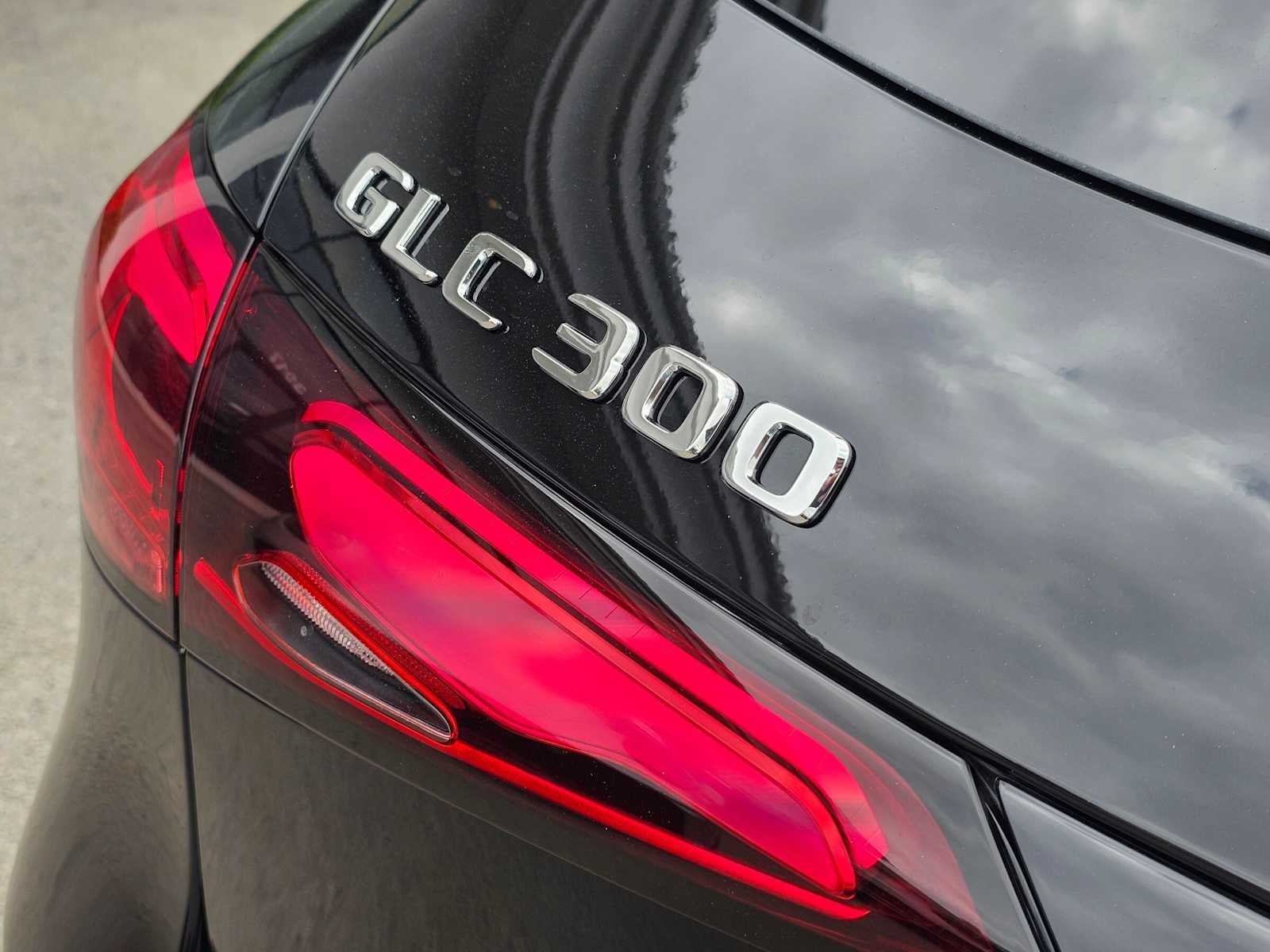 2027 Mercedes-Benz GLC 300 4MATIC® SUV