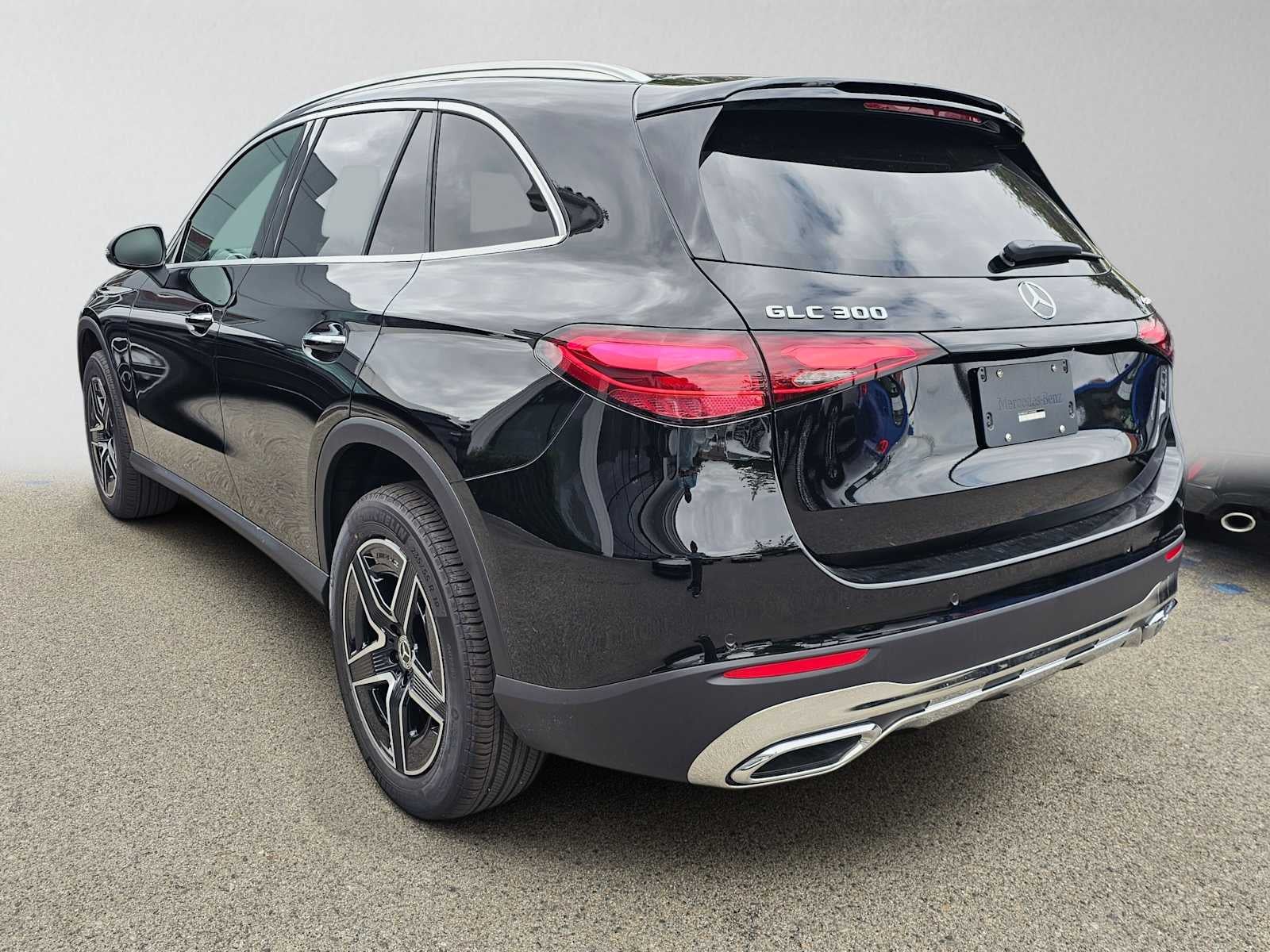 2027 Mercedes-Benz GLC 300 4MATIC® SUV