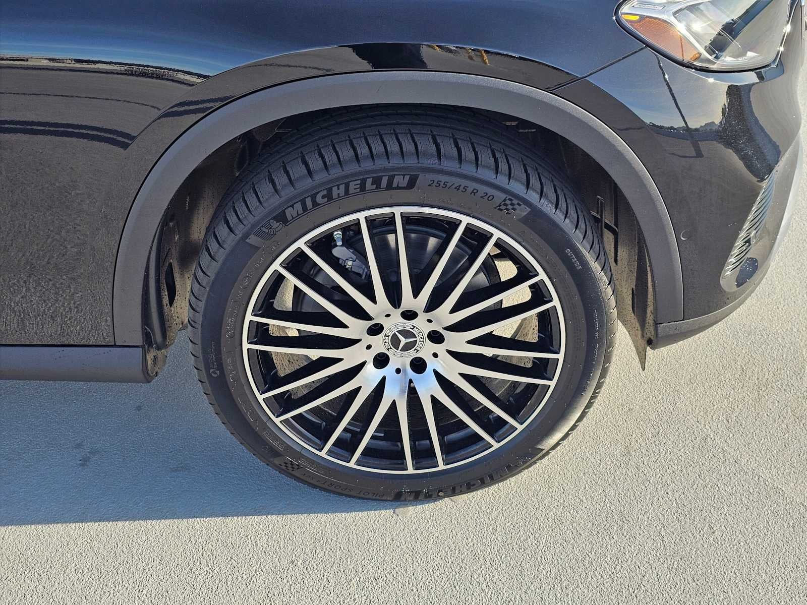 2026 Mercedes-Benz GLC 300 4MATIC® SUV