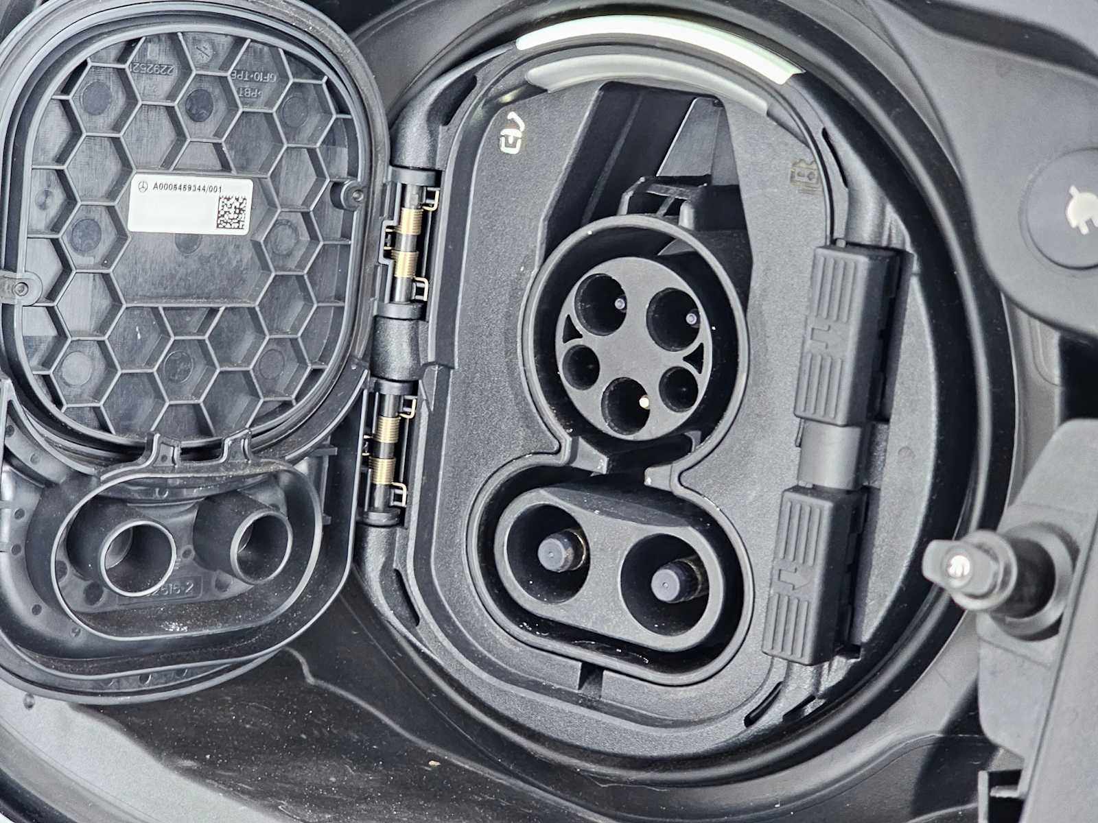 2025 Mercedes-Benz GLC 350e 4MATIC® SUV