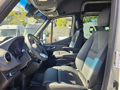 2025 Mercedes-Benz Sprinter 2500 Standard Roof I4 Diesel HO 144" RWD