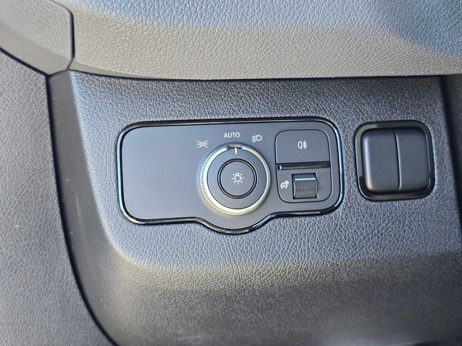 2025 Mercedes-Benz Sprinter 2500 Standard Roof I4 Diesel HO 144" RWD