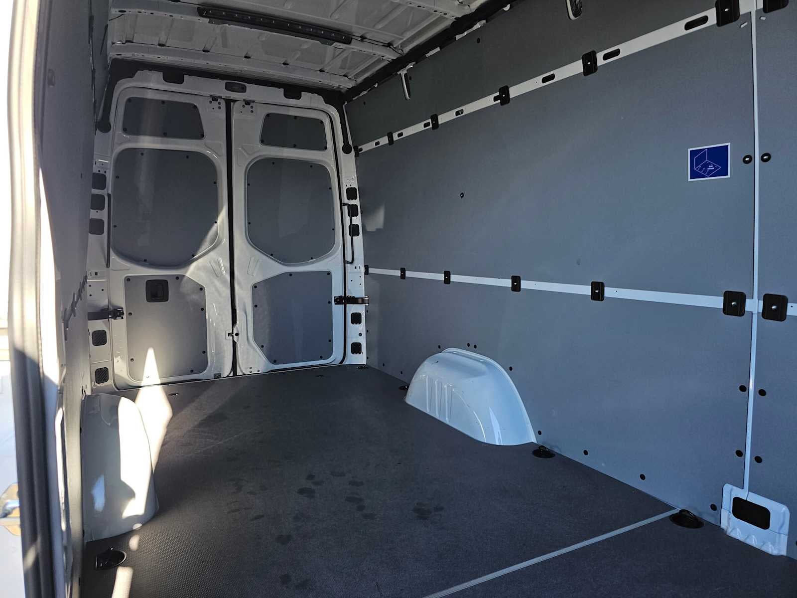 2025 Mercedes-Benz Sprinter 2500 High Roof I4 Diesel HO 170" RWD