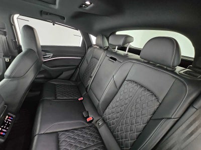 2022 Audi e-tron S Sportback Prestige