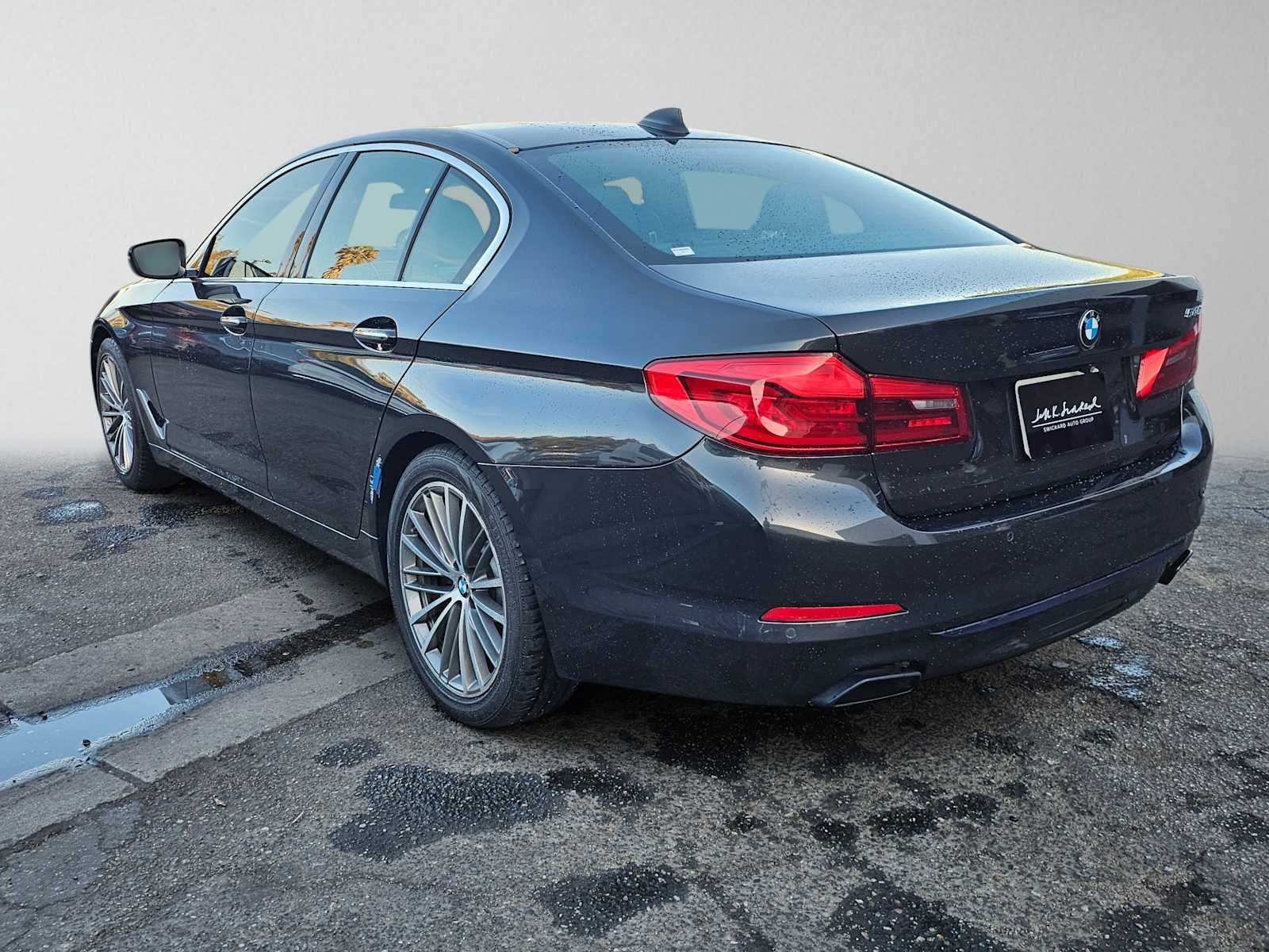 2018 BMW 540i 540i