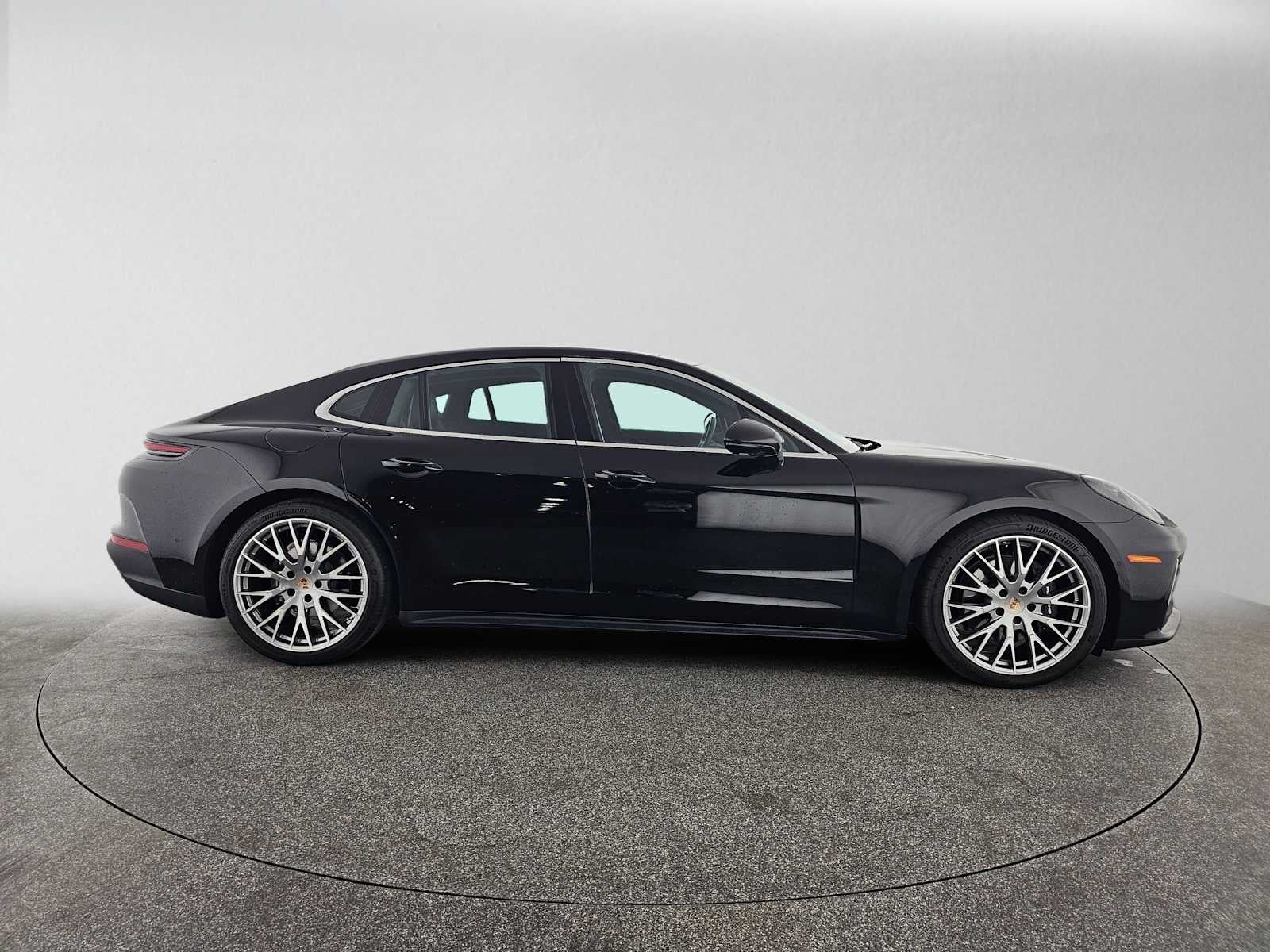 2026 Porsche Panamera 4