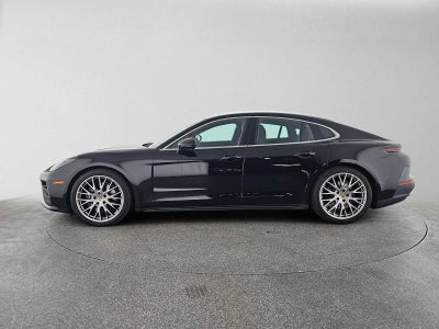 2026 Porsche Panamera 4