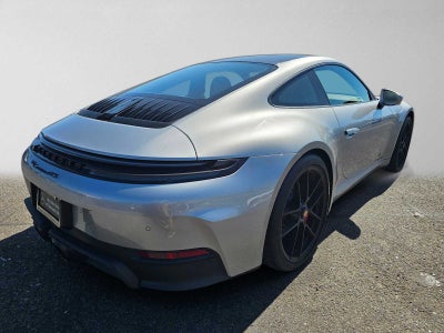 2025 Porsche 911 Carrera 4 GTS