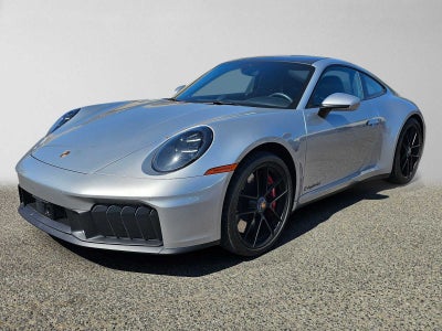 2025 Porsche 911 Carrera 4 GTS