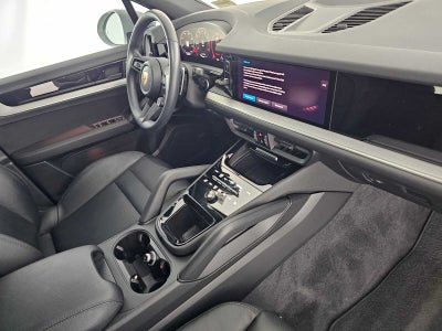 2025 Porsche Cayenne AWD