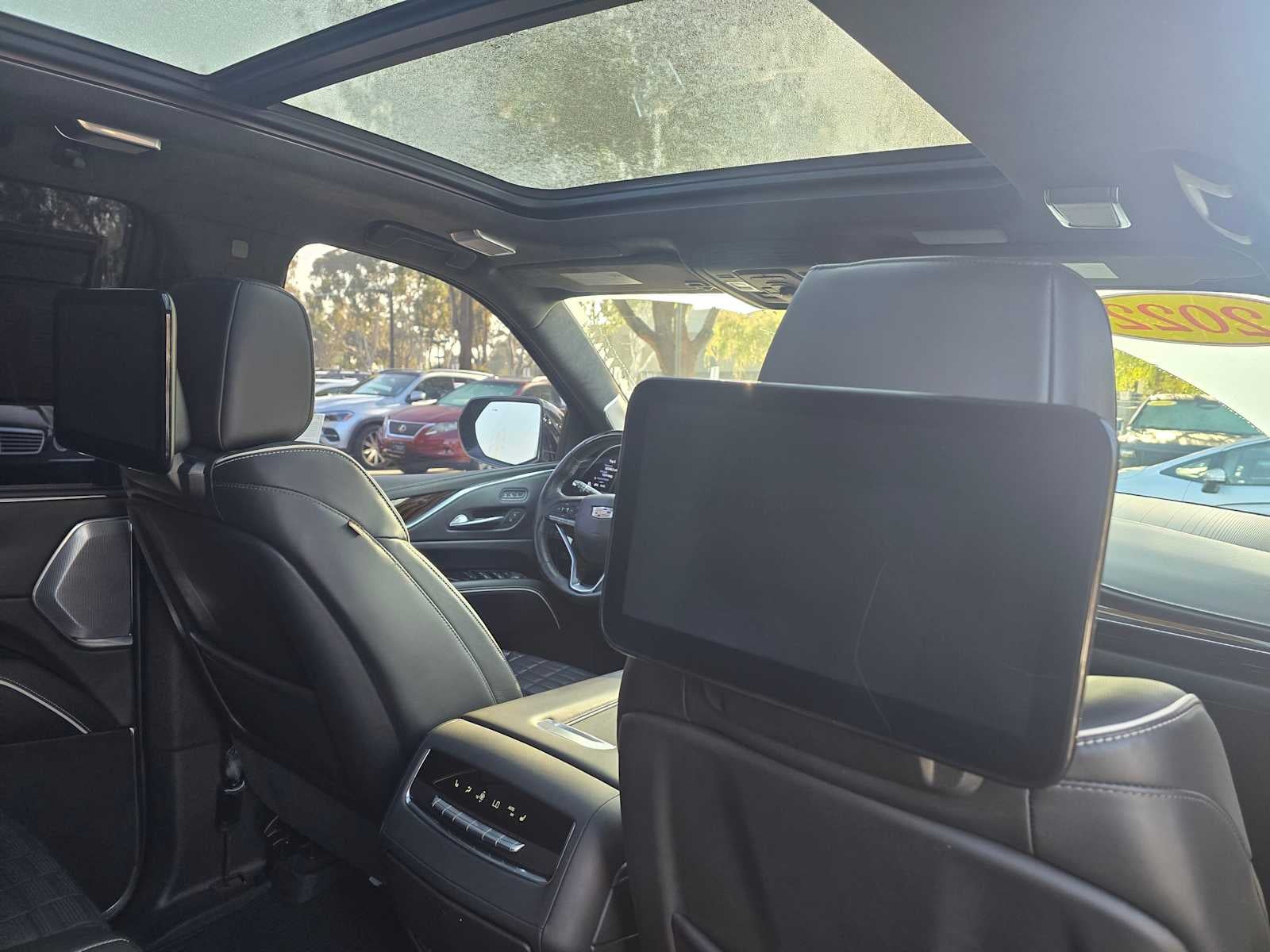 2022 Cadillac Escalade Sport Platinum