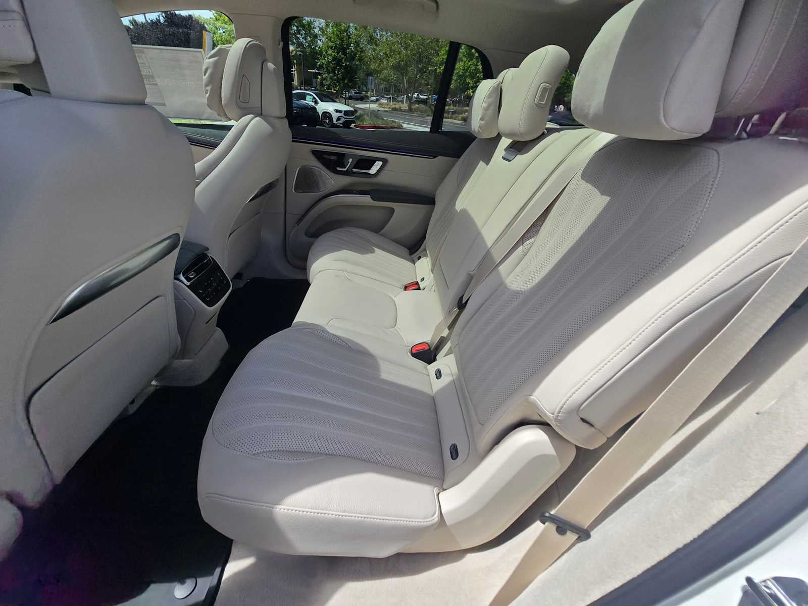 2026 Mercedes-Benz EQS 400 4MATIC® SUV