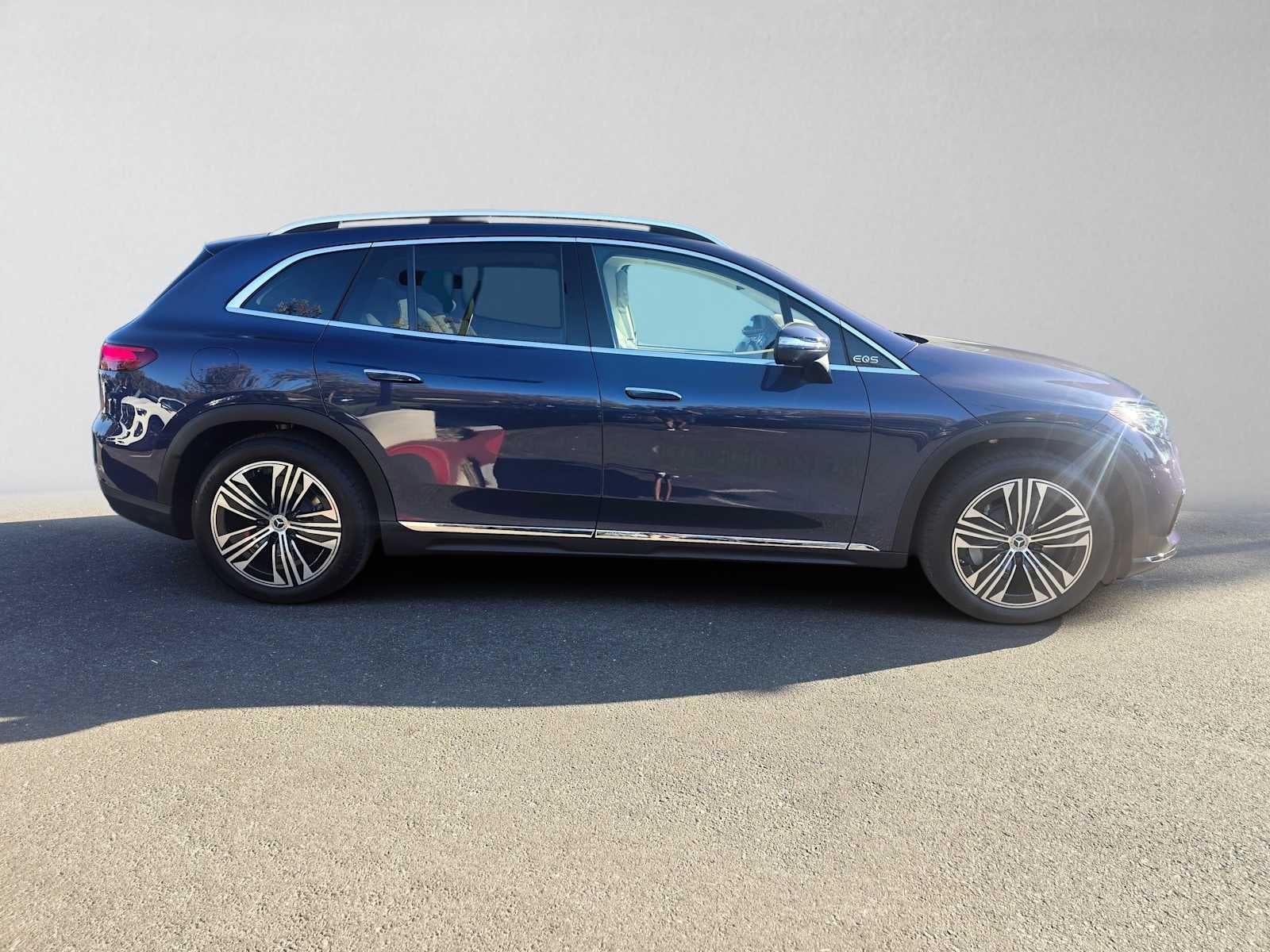 2027 Mercedes-Benz EQS 400 4MATIC® SUV