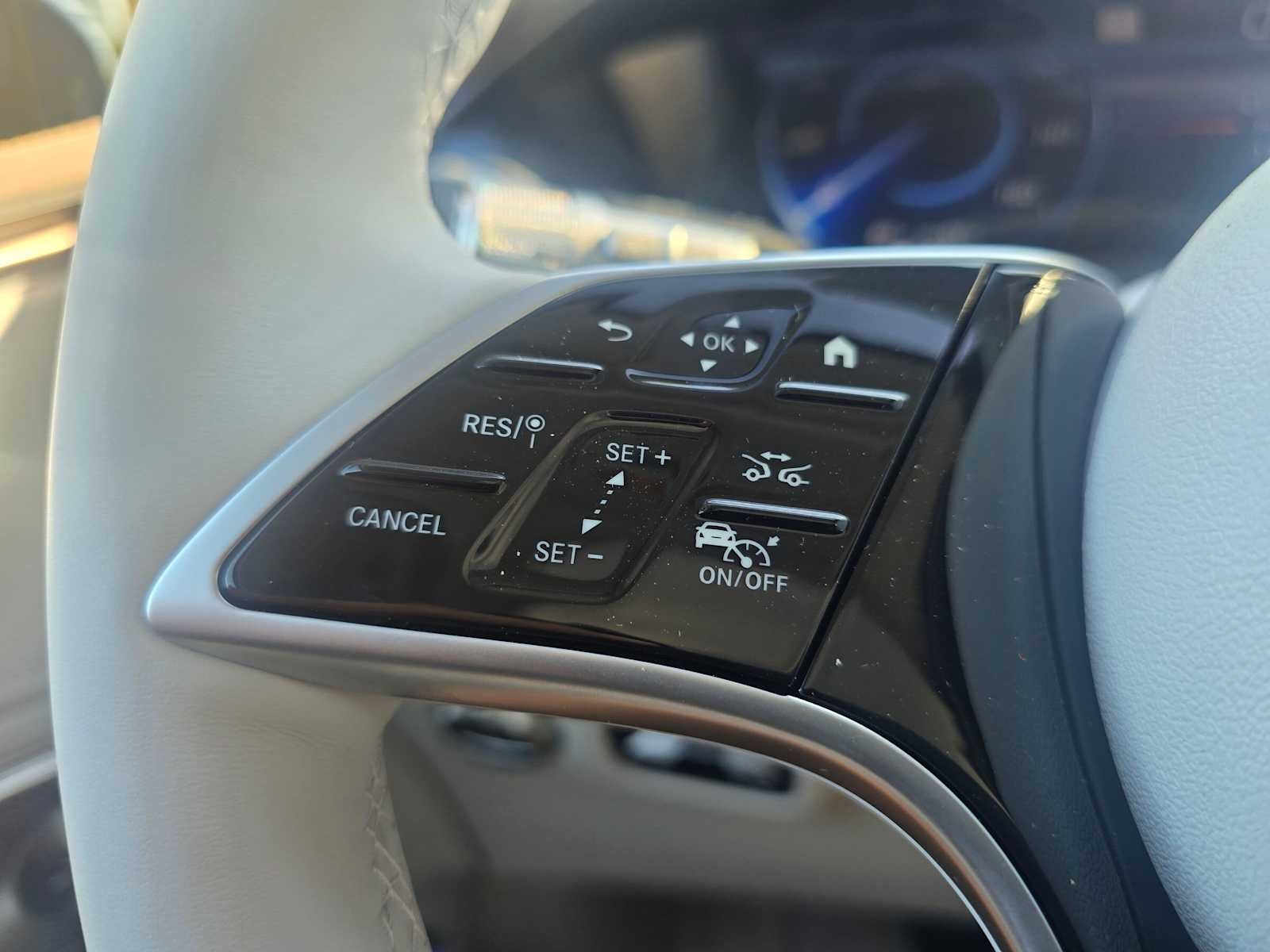 2027 Mercedes-Benz EQS 400 4MATIC® SUV
