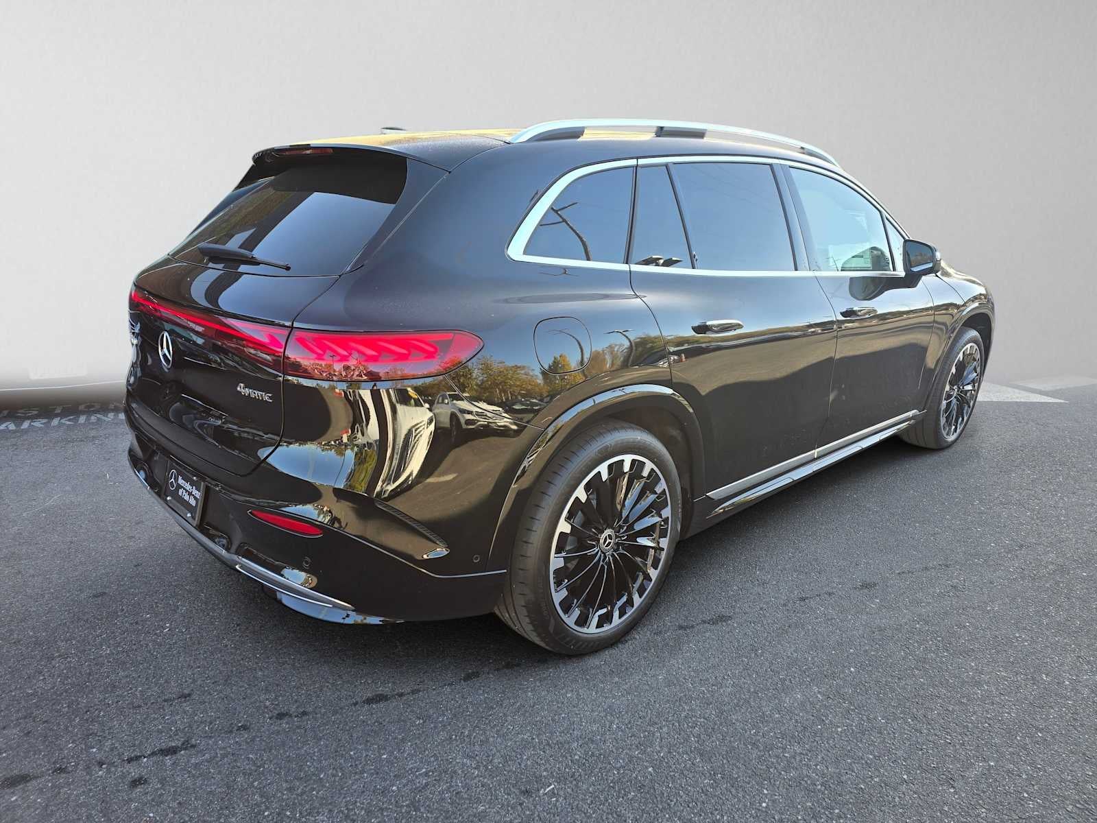 2027 Mercedes-Benz EQS 400 4MATIC® SUV