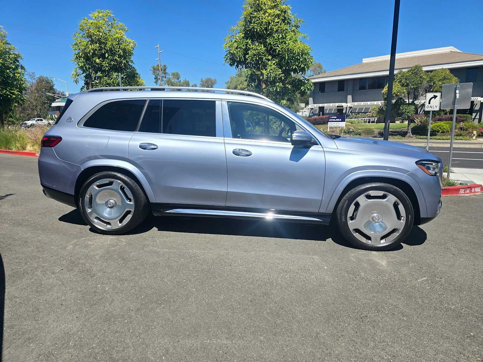 2026 Mercedes-Benz Maybach GLS 600 4MATIC® SUV