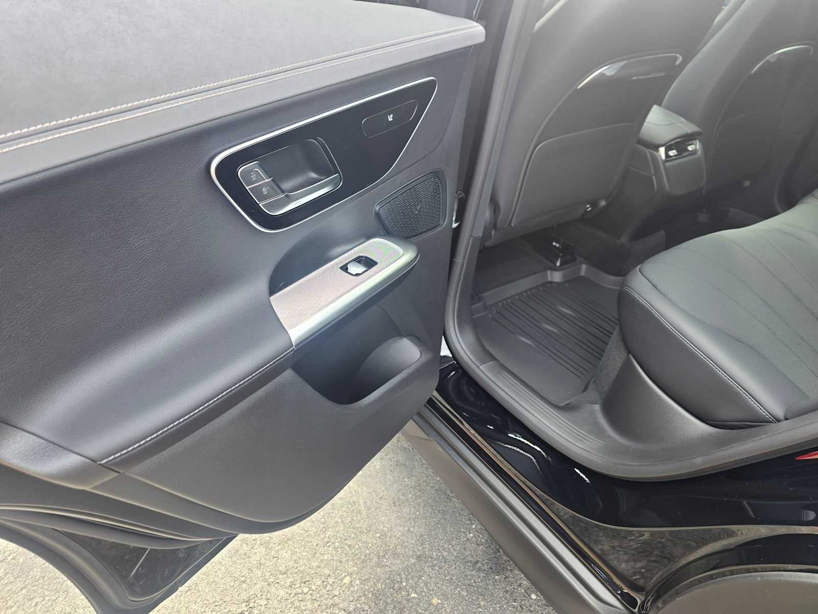 2027 Mercedes-Benz EQE 320 4MATIC® SUV