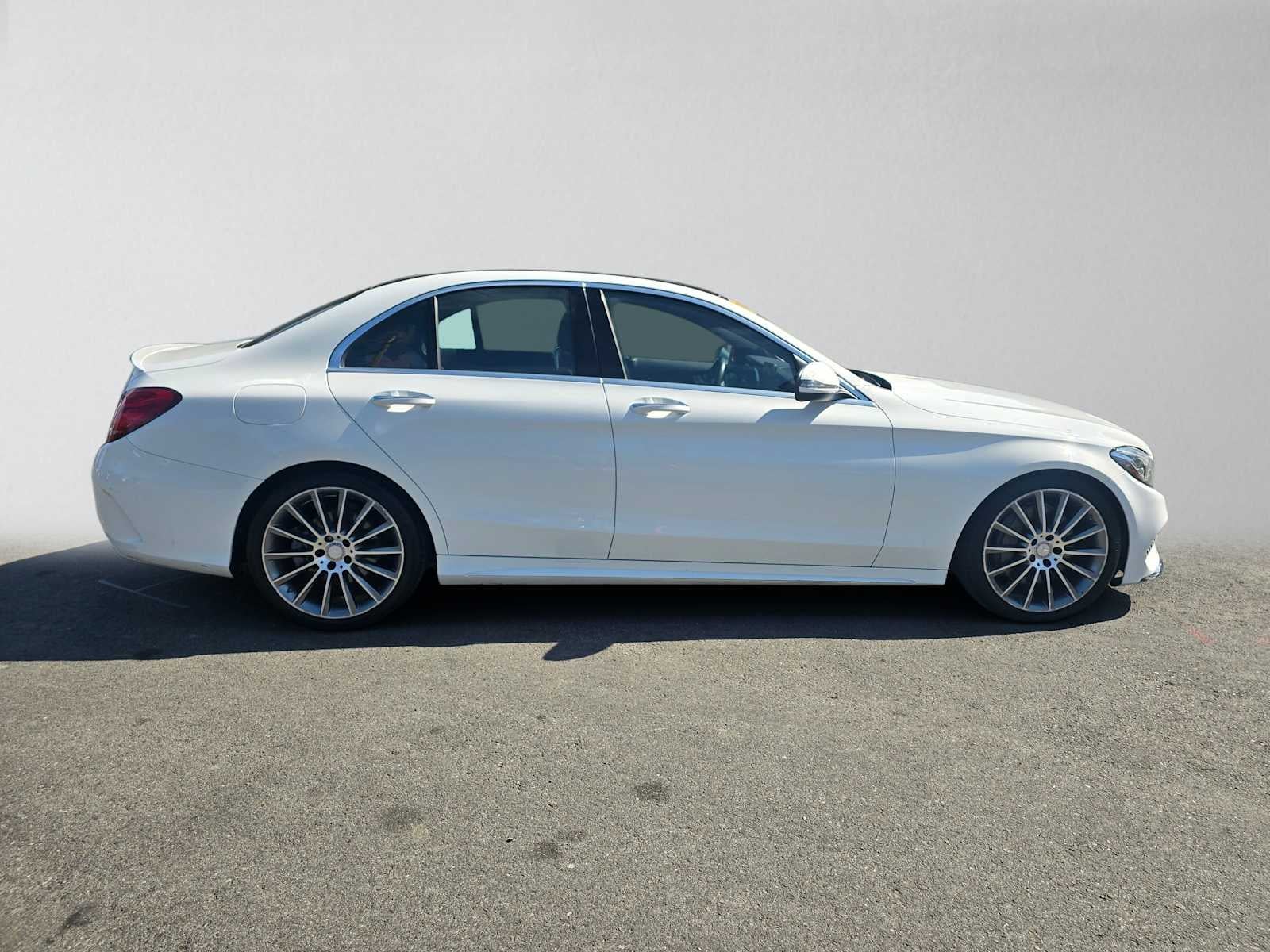 2016 Mercedes-Benz C 300 4dr Sdn RWD