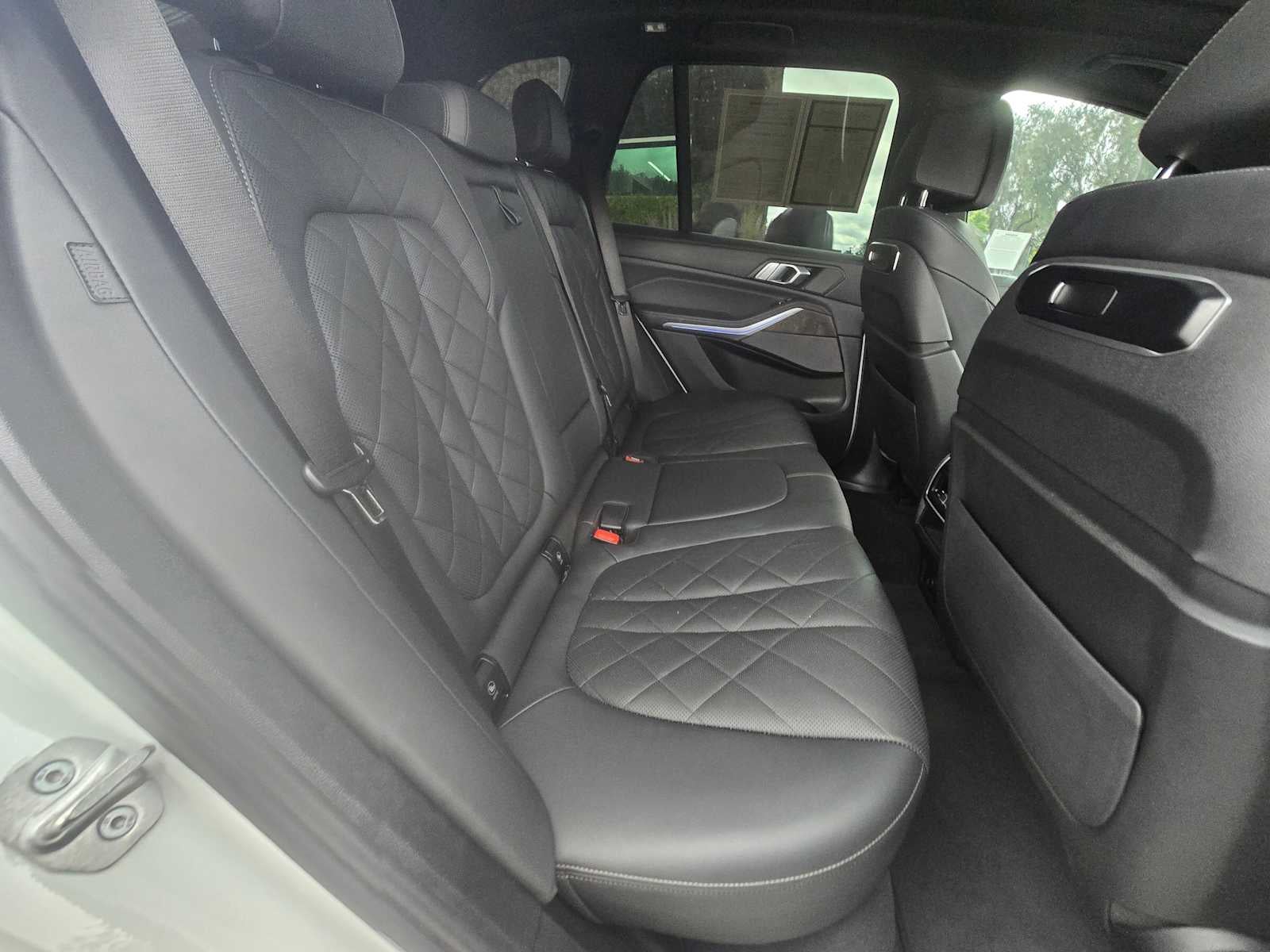 2025 BMW X5 xDrive40i xDrive40i