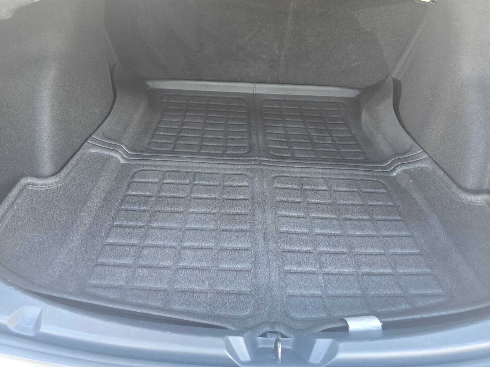 2023 Tesla Model 3 RWD