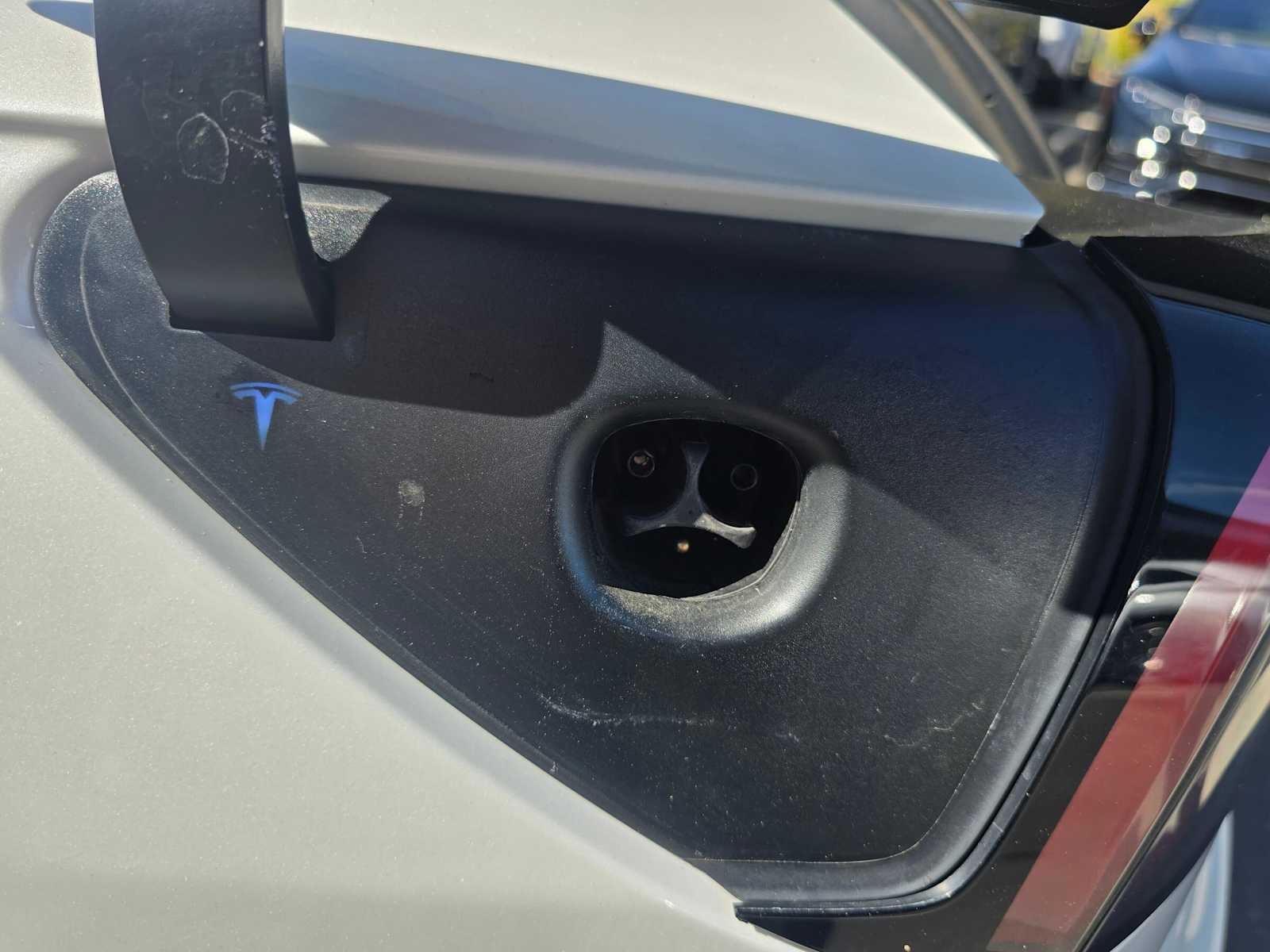 2023 Tesla Model 3 RWD