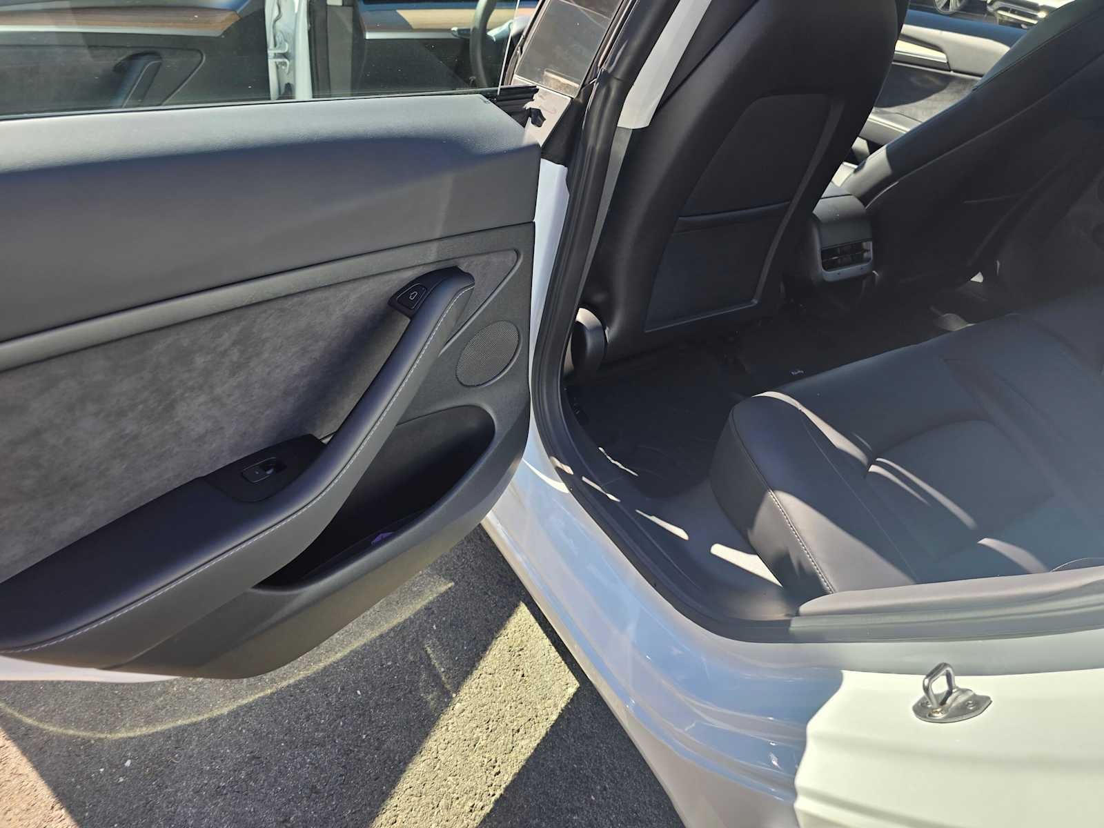 2023 Tesla Model 3 RWD