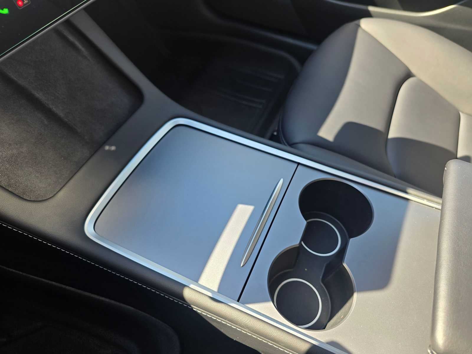 2023 Tesla Model 3 RWD