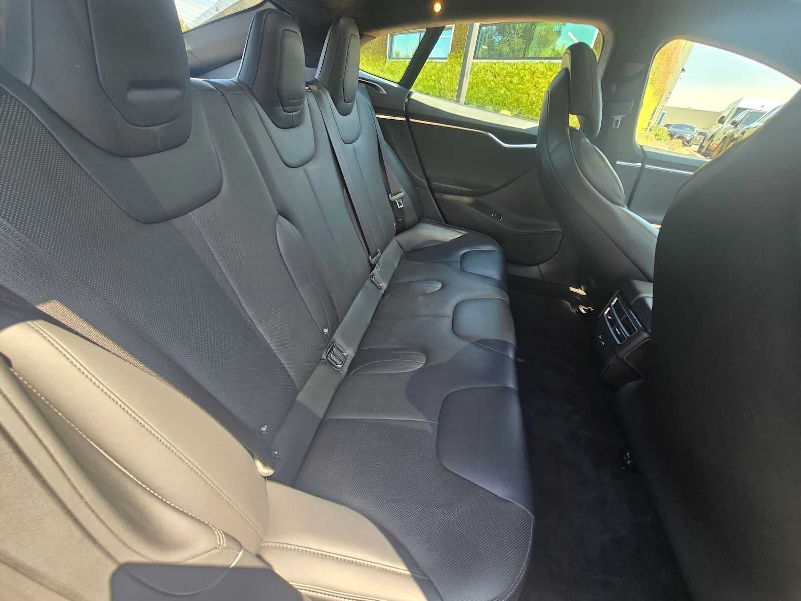 2017 Tesla Model S 75D