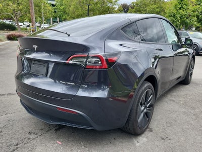 2024 Tesla Model Y Long Range