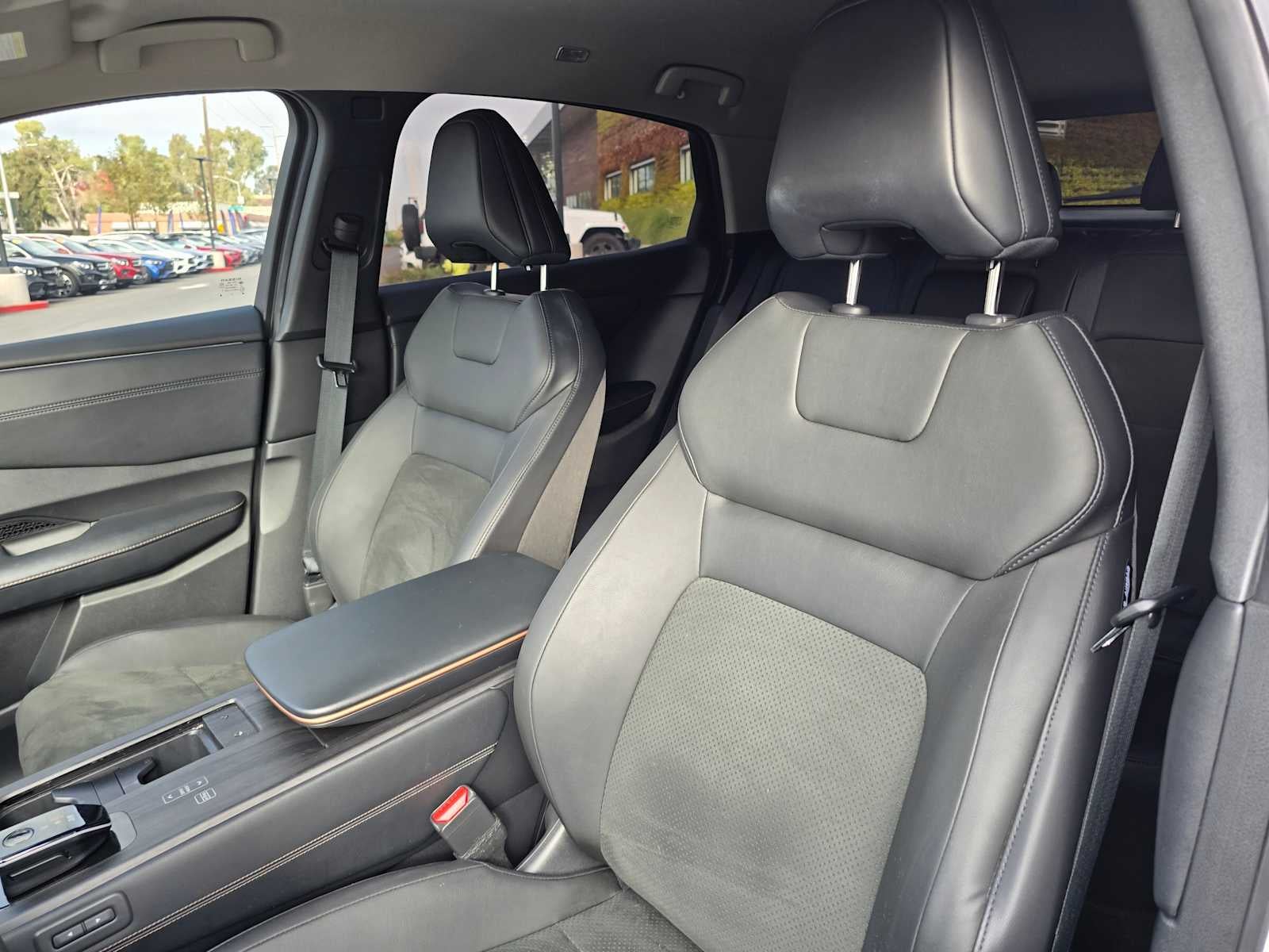 2024 Nissan Ariya ENGAGE