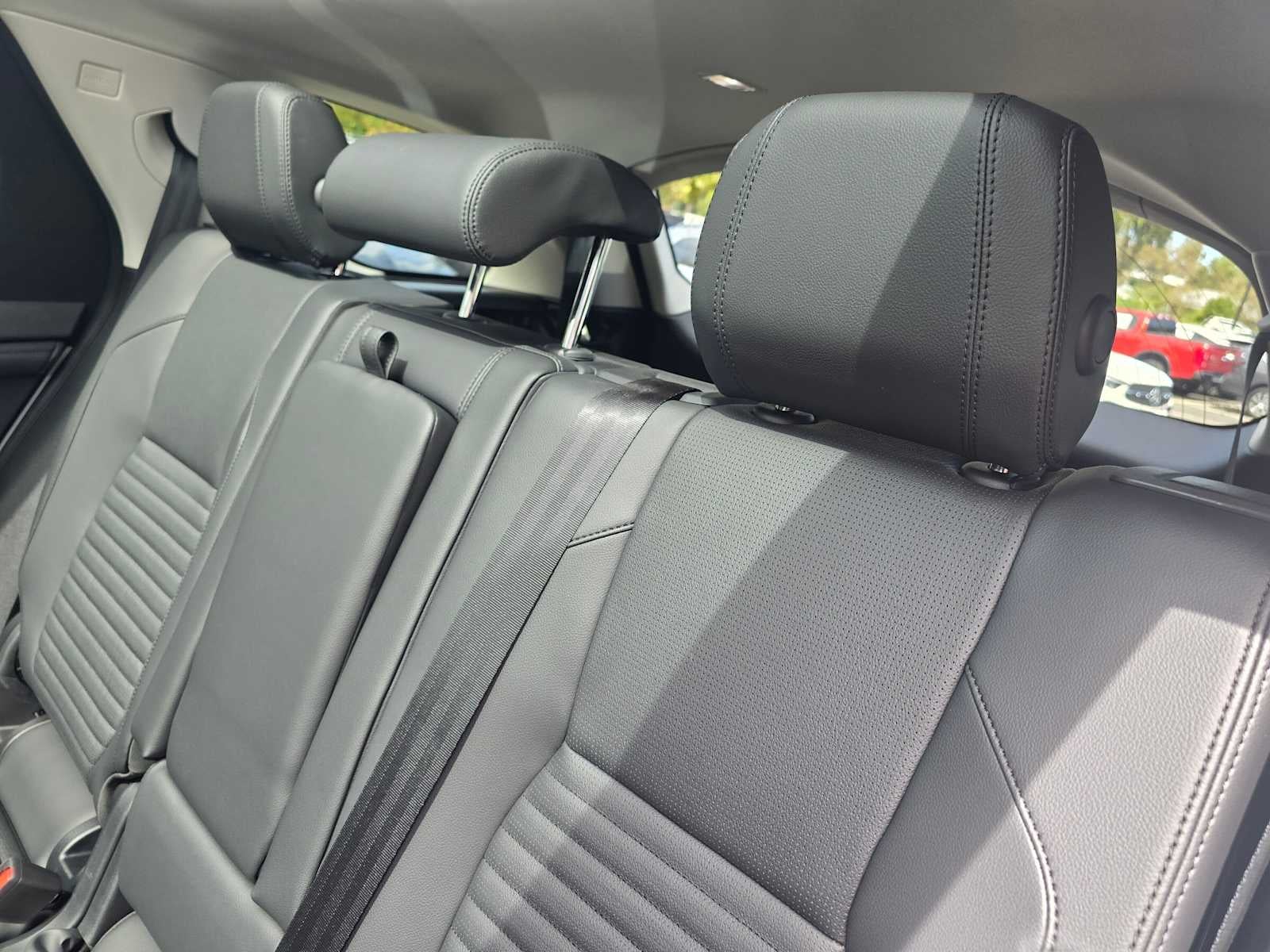 2025 Land Rover Discovery Sport S