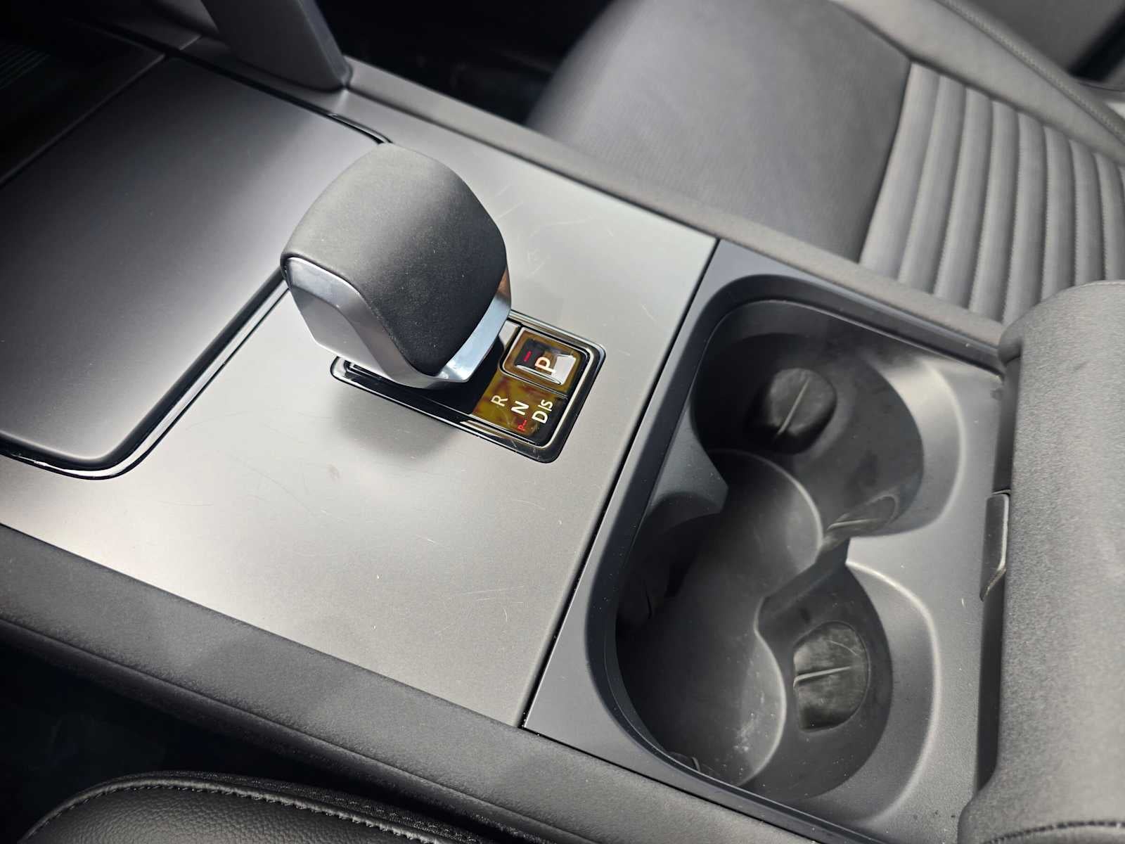 2025 Land Rover Discovery Sport S