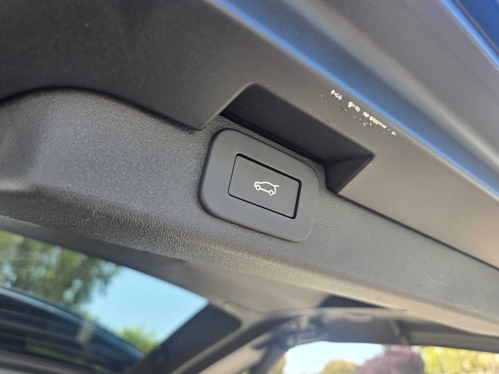 2025 Land Rover Discovery Metropolitan Edition