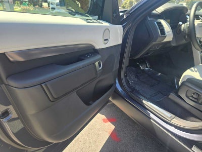 2025 Land Rover Discovery Metropolitan Edition
