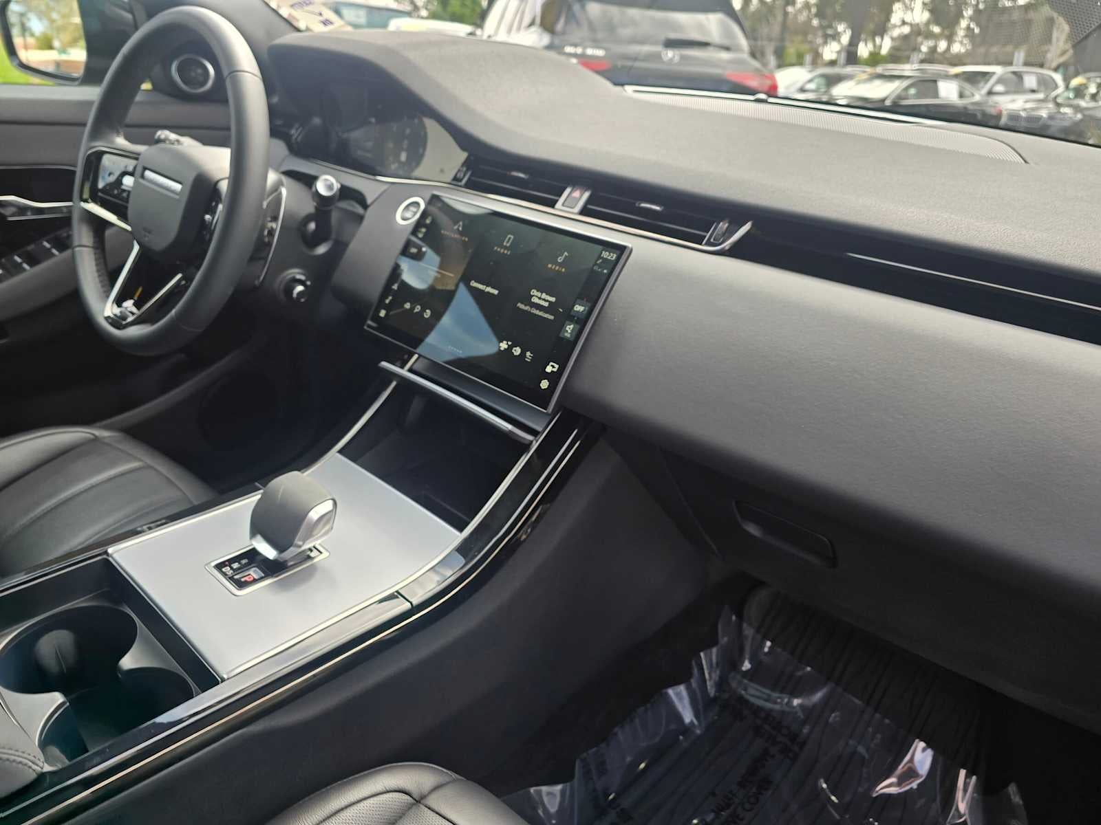 2025 Land Rover Range Rover Evoque Core S
