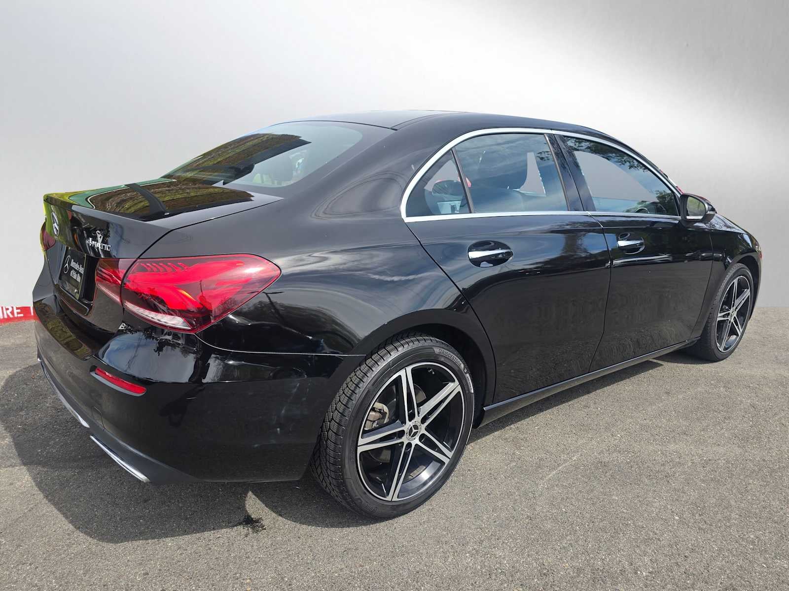 2022 Mercedes-Benz A 220 4MATIC® Sedan