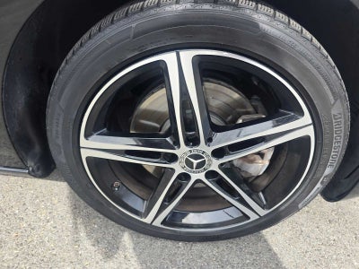 2022 Mercedes-Benz A 220 4MATIC® Sedan