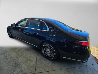 2027 Mercedes-Benz Maybach S 680 4MATIC® Sedan