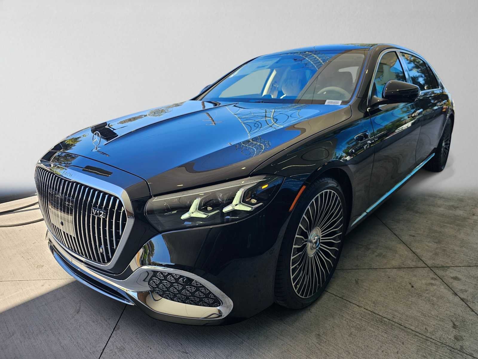 2027 Mercedes-Benz Maybach S 680 4MATIC® Sedan