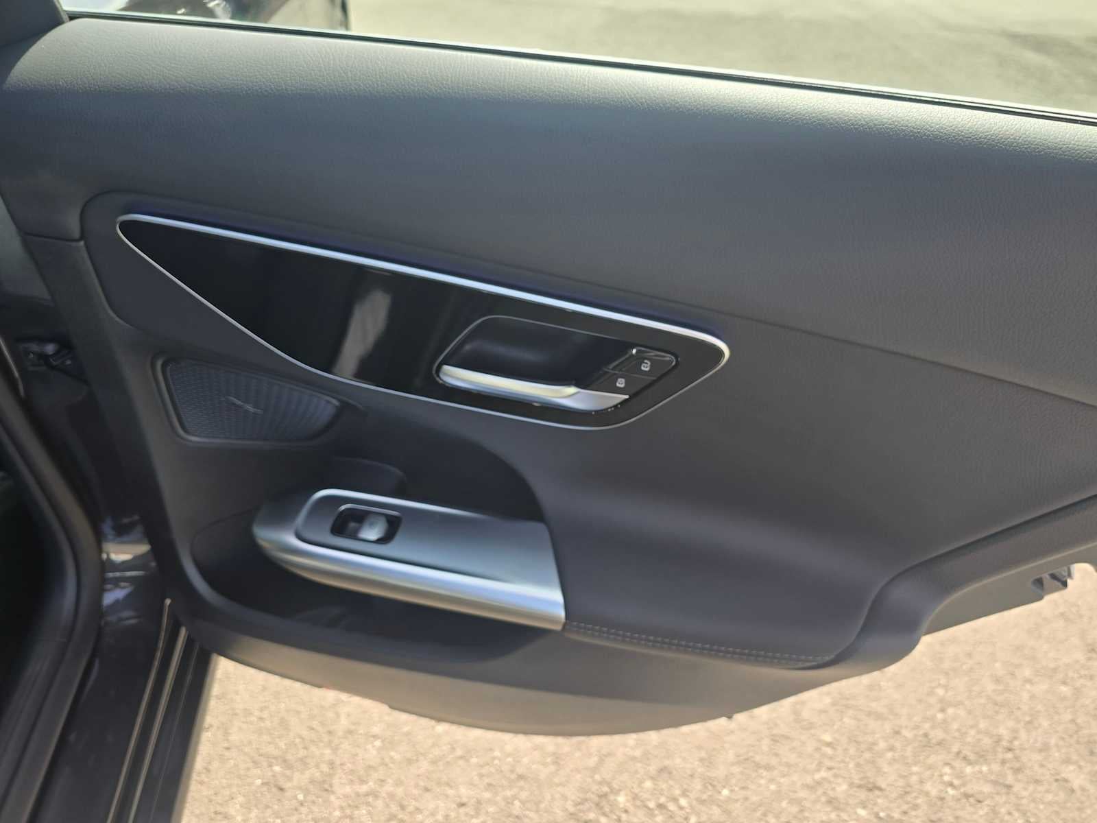 2026 Mercedes-Benz C 300 C 300