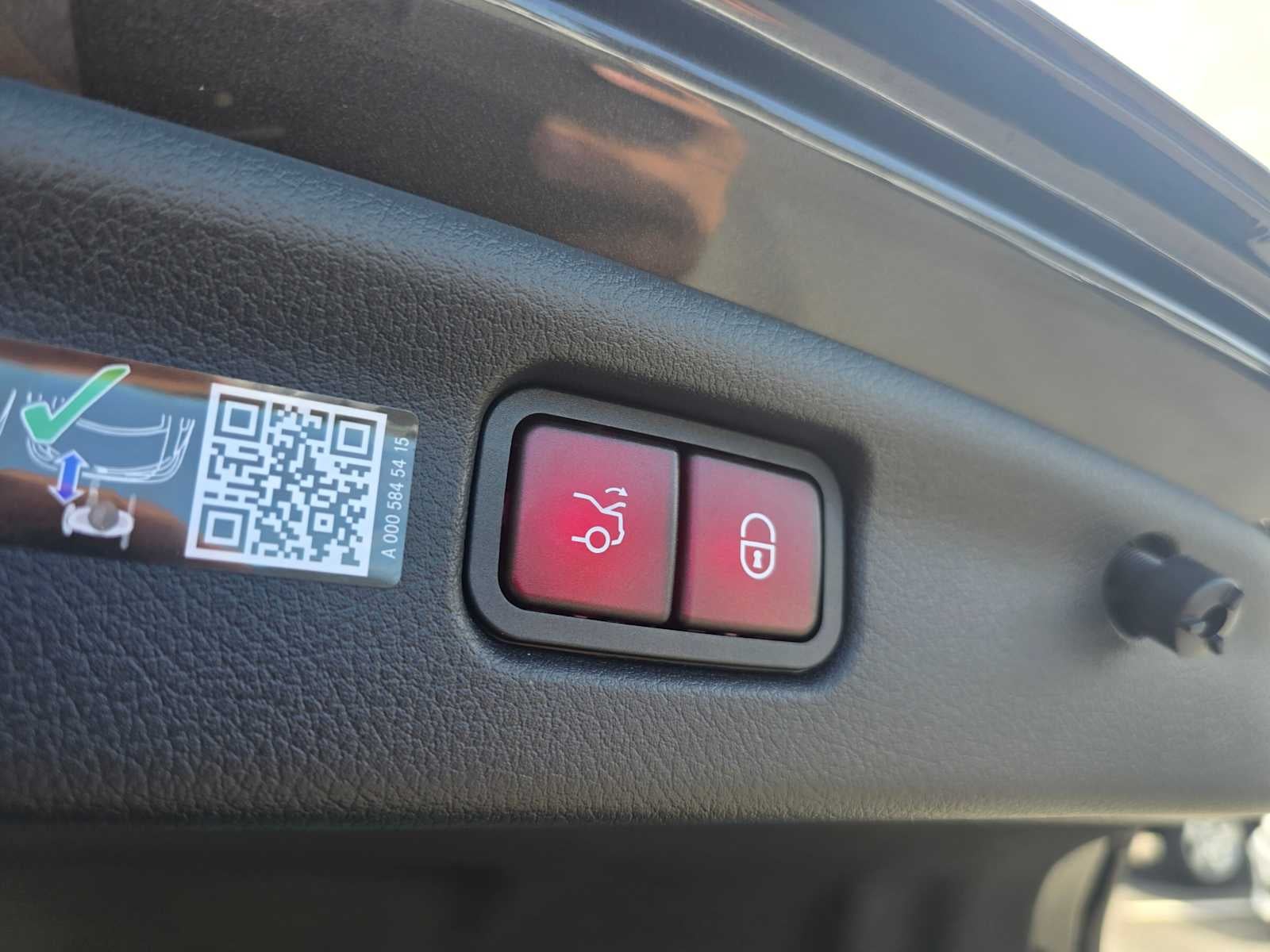 2026 Mercedes-Benz C 300 C 300