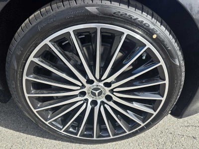 2026 Mercedes-Benz C 300 C 300