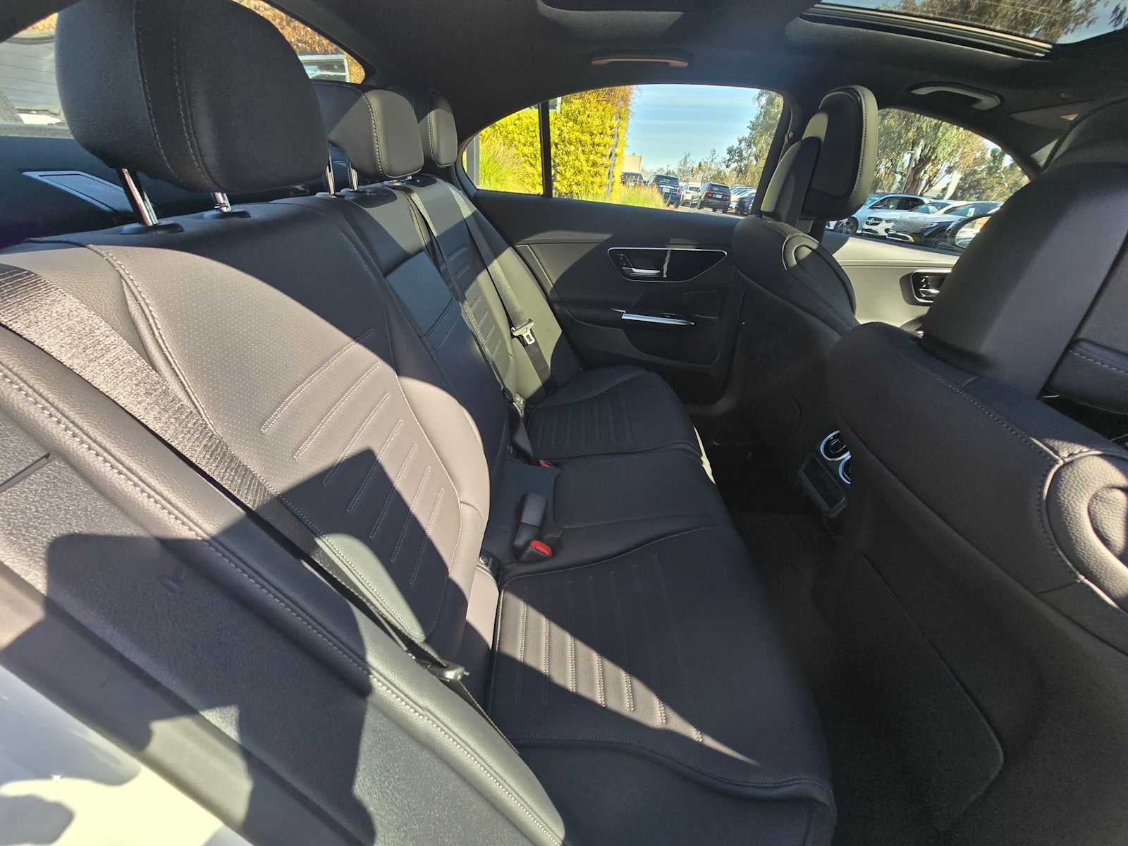 2026 Mercedes-Benz C 300 C 300