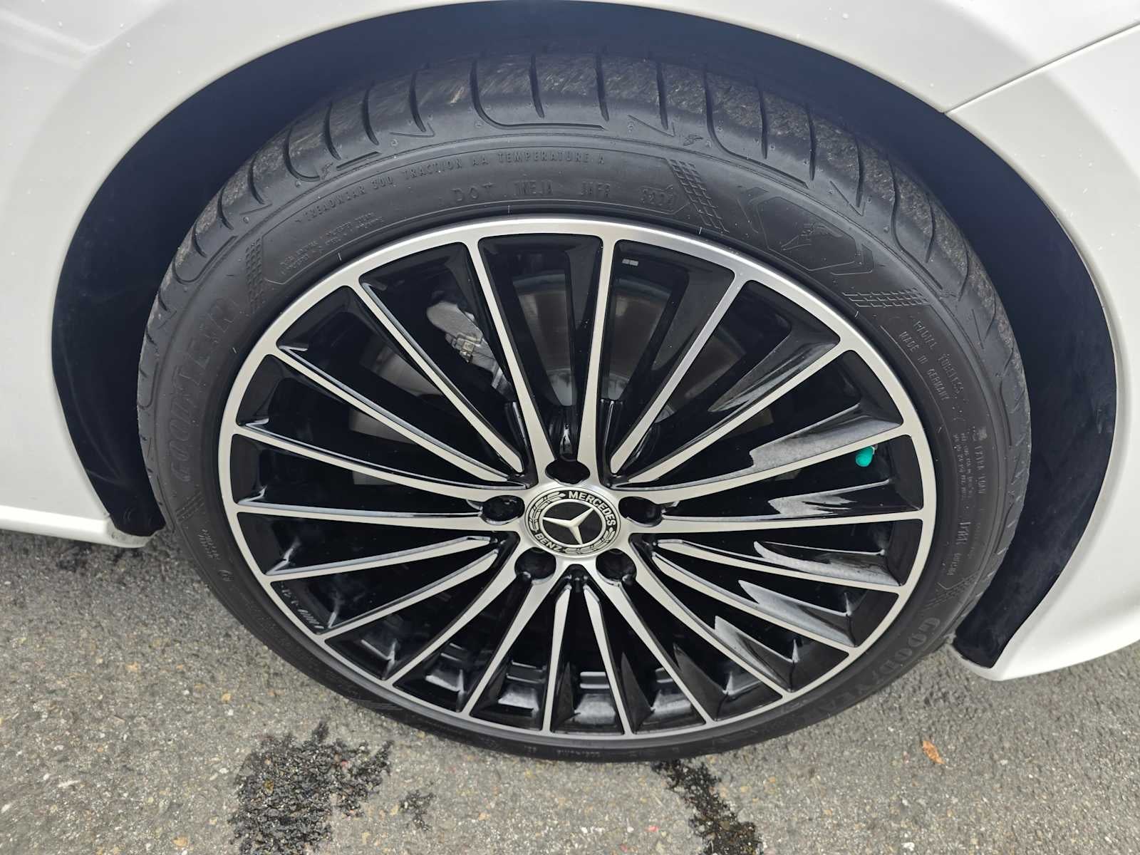 2025 Mercedes-Benz C 300 4MATIC® Sedan