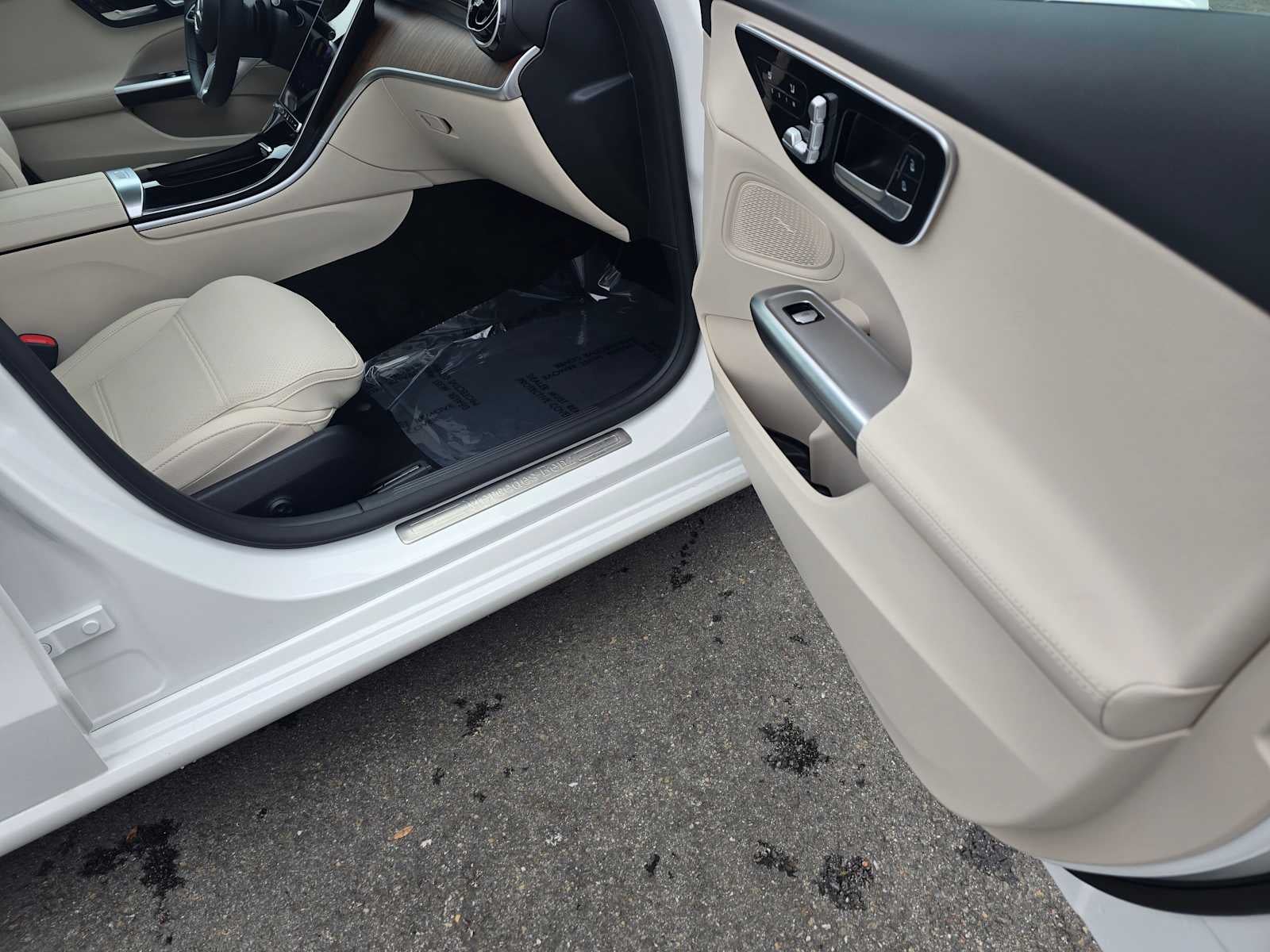 2025 Mercedes-Benz C 300 4MATIC® Sedan