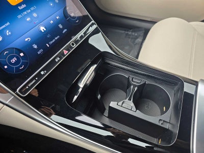 2025 Mercedes-Benz C 300 4MATIC® Sedan