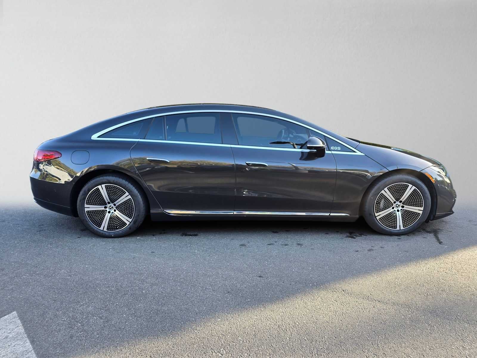 Used 2023 Mercedes-Benz EQS Base with VIN W1KCG2DB2PA031647 for sale in Palo Alto, CA